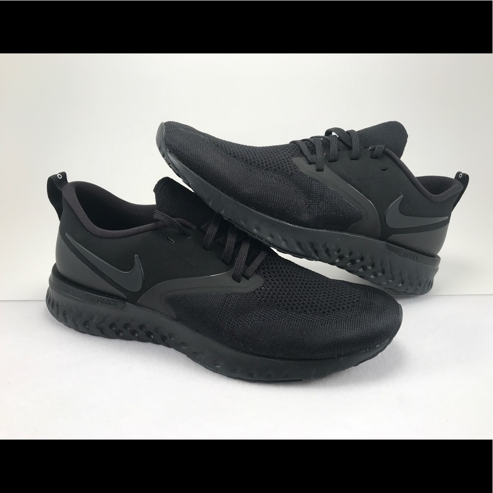 SOLD Nike Odyssey React 2 Flyknit Black/White - Picture 1 of 7